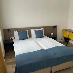 Res Budapeszt