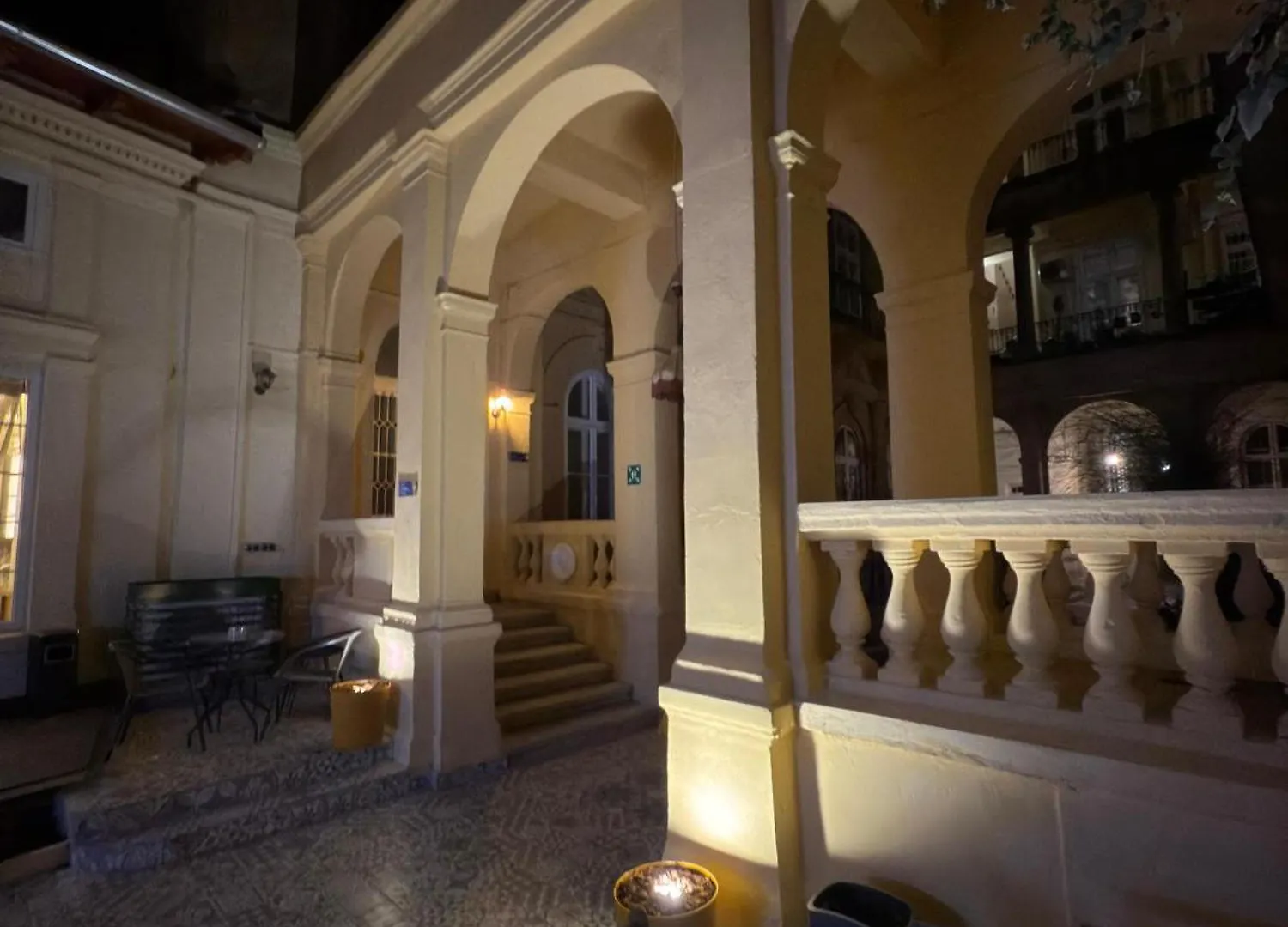 Oasis Inn Budapest