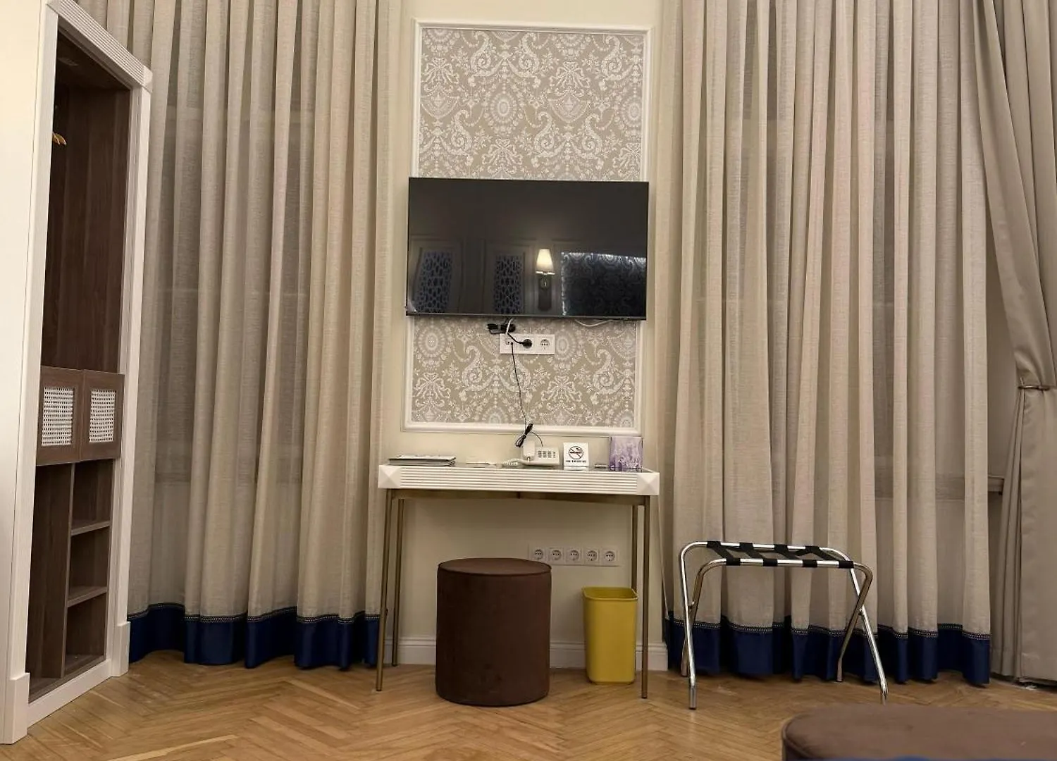 Oasis Inn Budapest