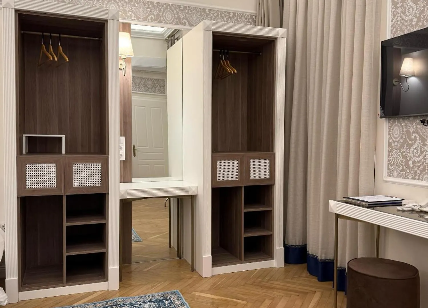 Oasis Inn Budapest 4*,  Ungern
